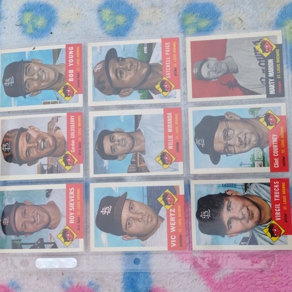 Baseball Card Lot - Picture 2 of 5